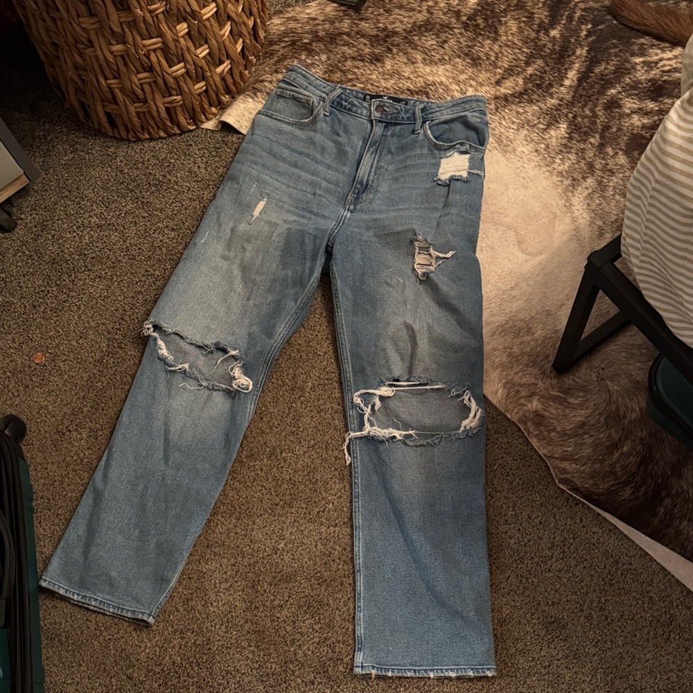 Hollister ultra high rise dad Jean